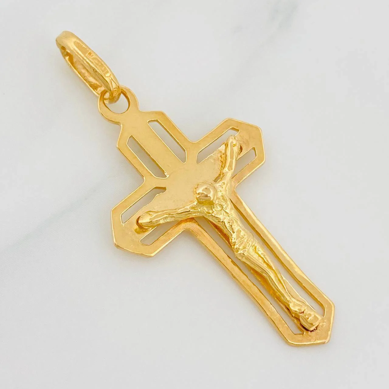 Dije Cruz Cristo 2.9g / 4cm Oro Amarillo 18K - Image 3
