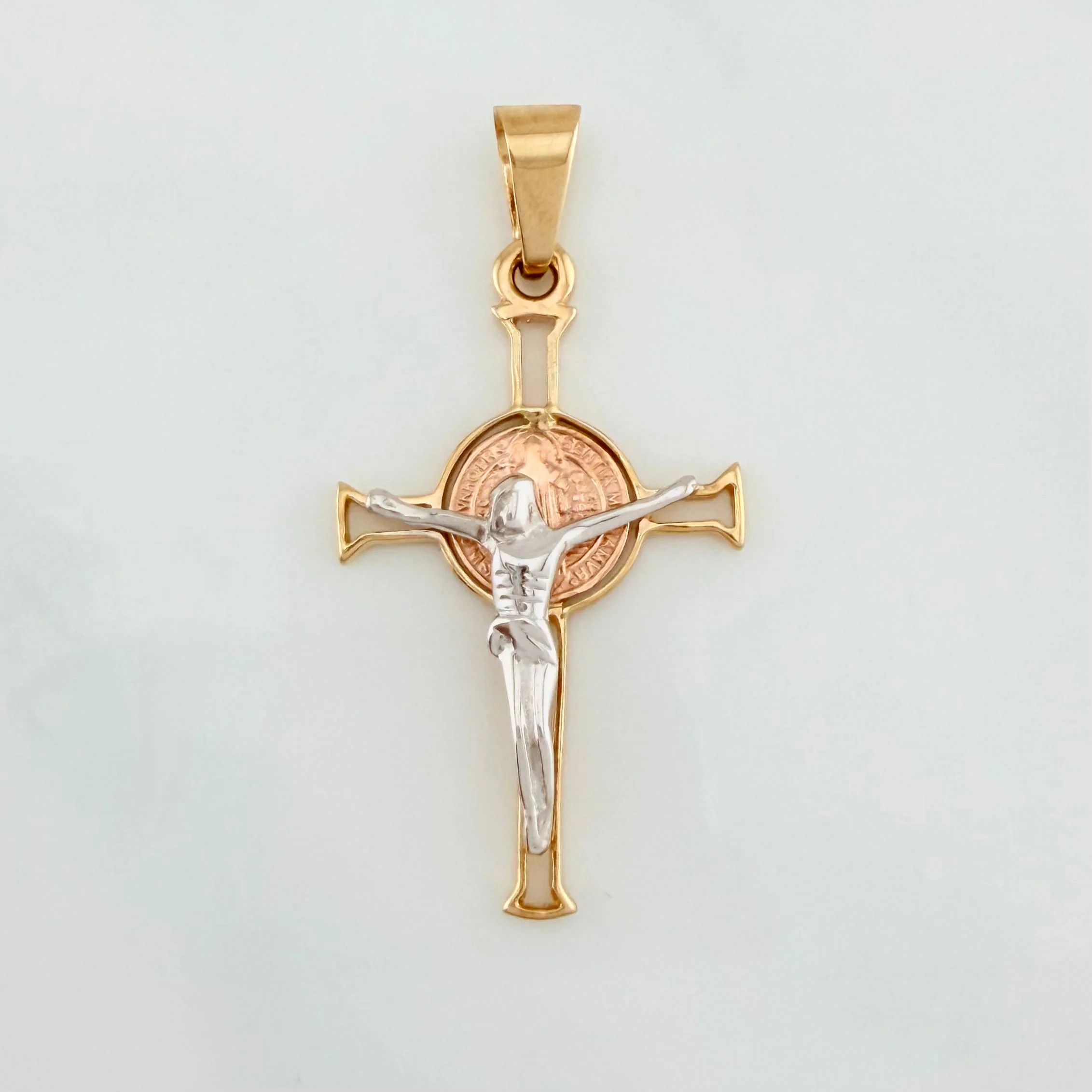 Dije Cruz Cristo 3 g / 4 cm Tres Oros 18K