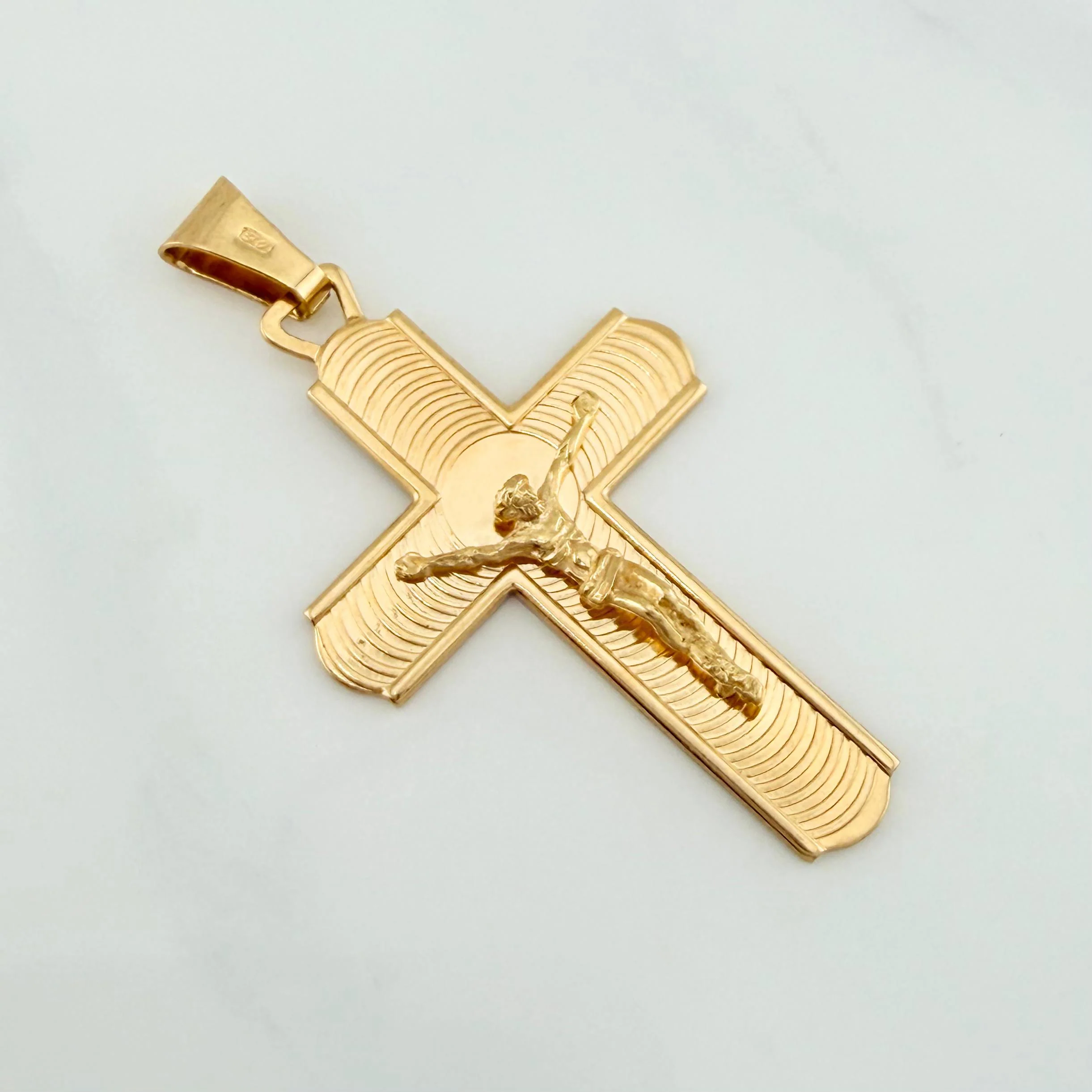 Dije Cruz Cristo 6.4 g / 5 cm Oro Amarillo 18K - Image 2