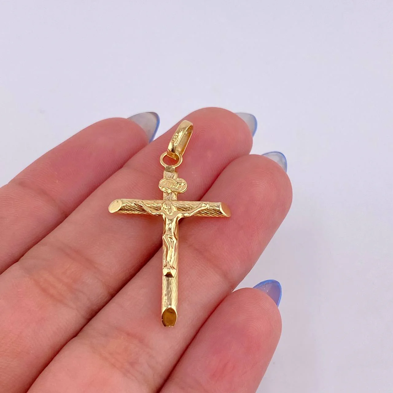 Dije Cruz Cristo Puntas Planas 1.2gr / 4cm / Oro Amarillo 18K © - Image 5