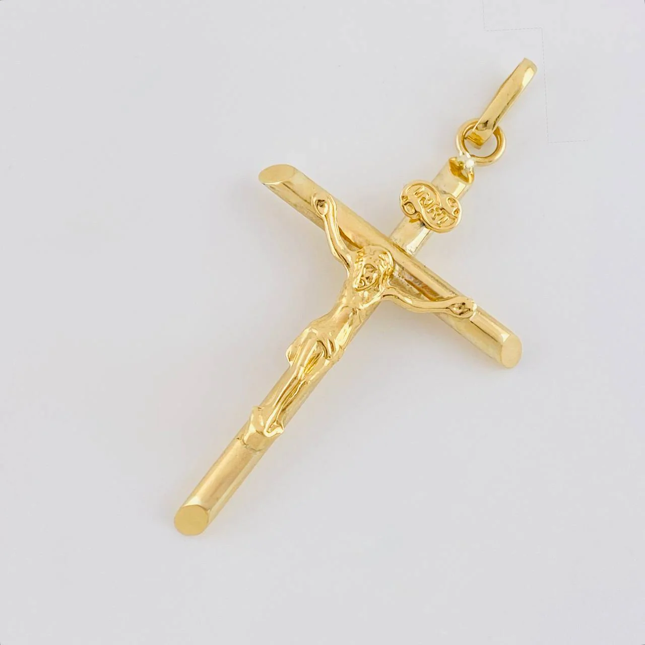 Dije Cruz Cristo Puntas Planas 1.4 g / 4.5 cm Oro Amarillo 18K - Image 3