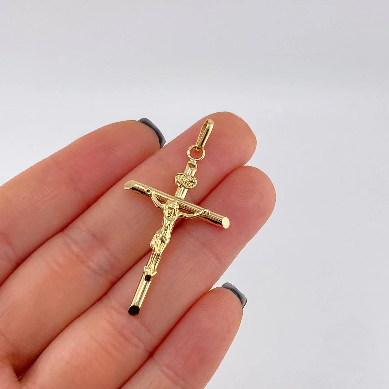 Dije Cruz Cristo Puntas Planas 1.4 g / 4.5 cm Oro Amarillo 18K - Image 5