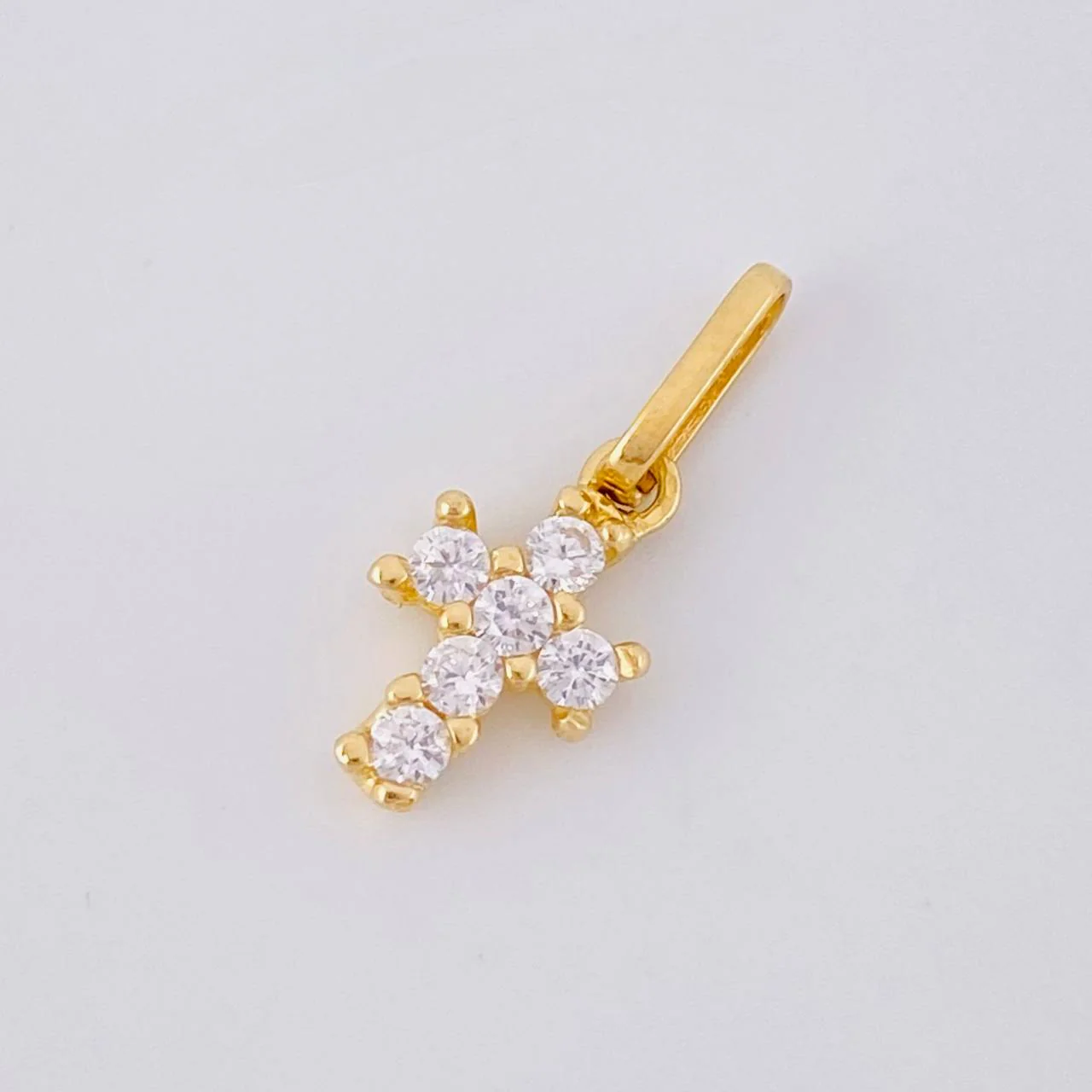 Dije Cruz Cuatro Garras 0.65g / 1.5cm Oro Amarillo 18K - Image 3