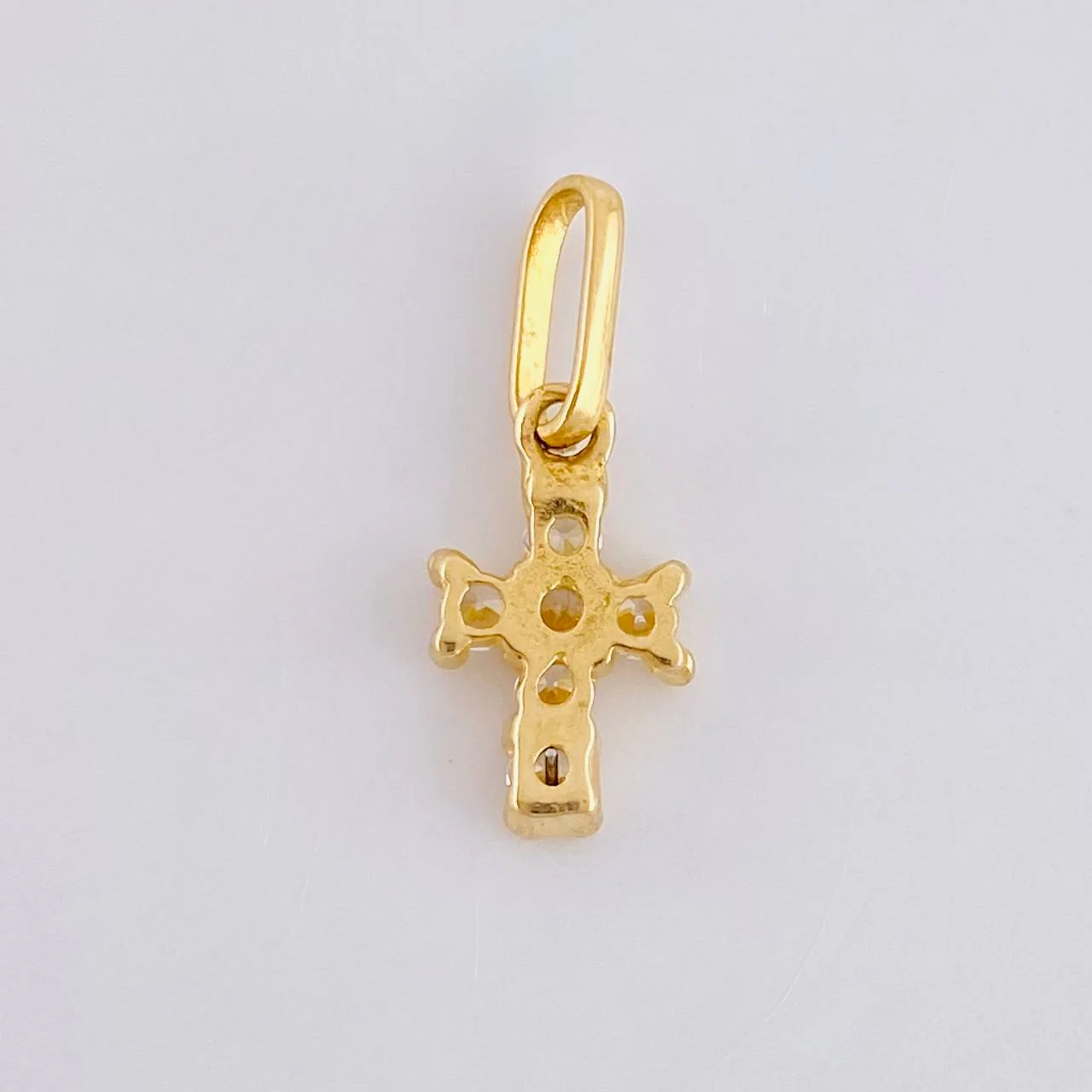 Dije Cruz Cuatro Garras 0.65g / 1.6cm Oro Amarillo 18K - Image 3