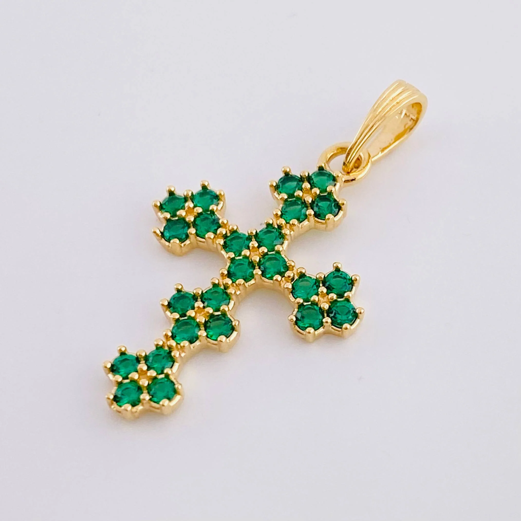 Dije Cruz Florenciana 1.65 g / 3 cm Oro Amarillo 18K - Image 3