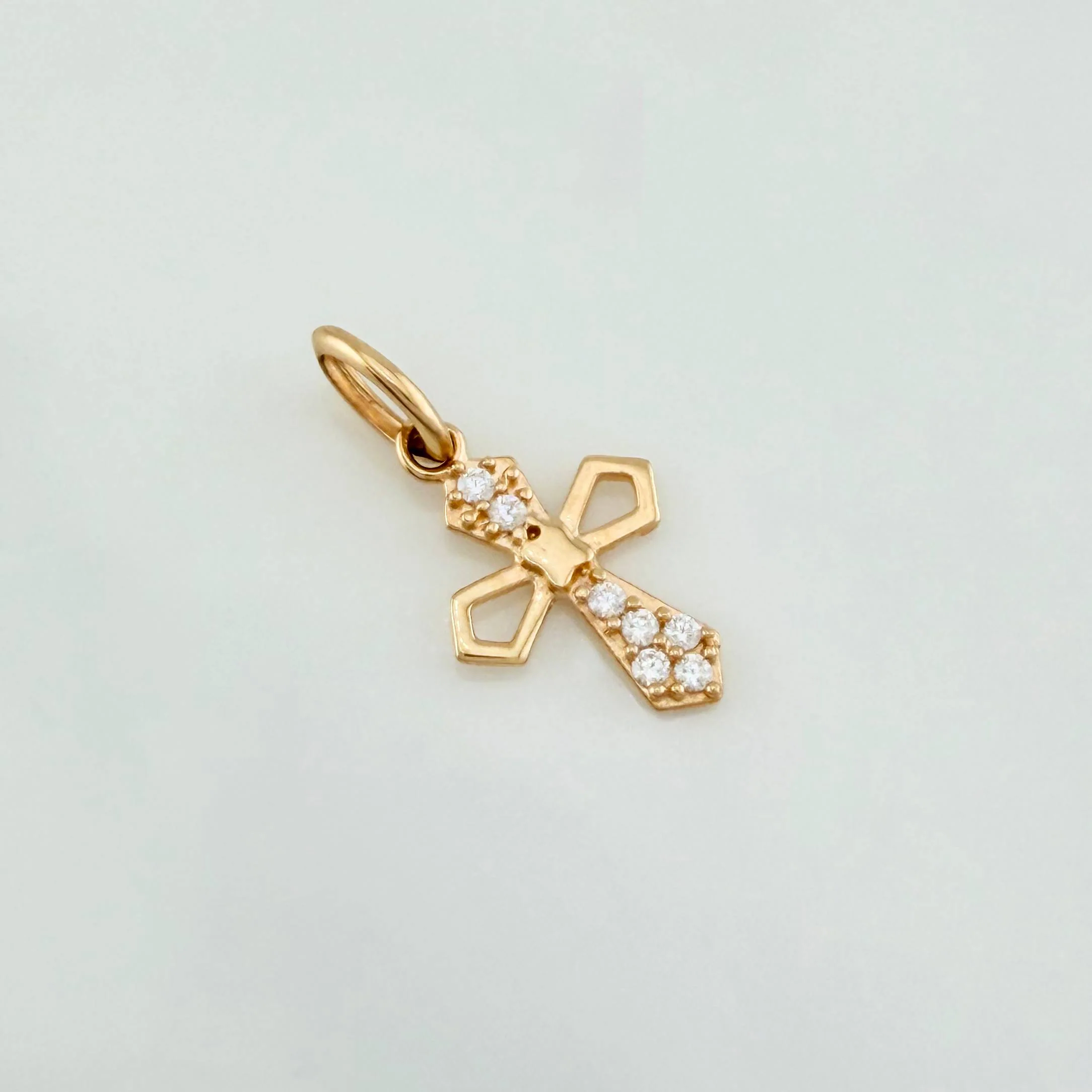 Dije Cruz Gotica 0.6 g / 2 cm Oro Amarillo 18K - Image 2