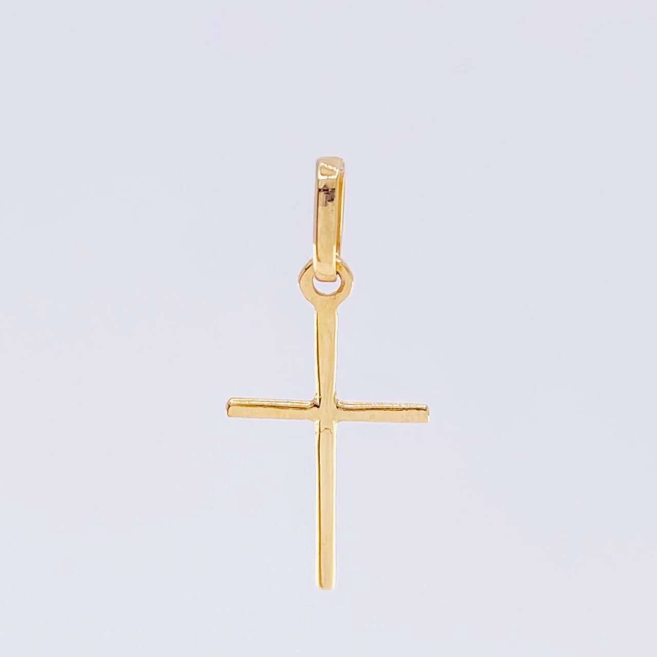 Dije Cruz Lisa 0.45 g / 2.2 cm Oro Amarillo 18K - Image 2