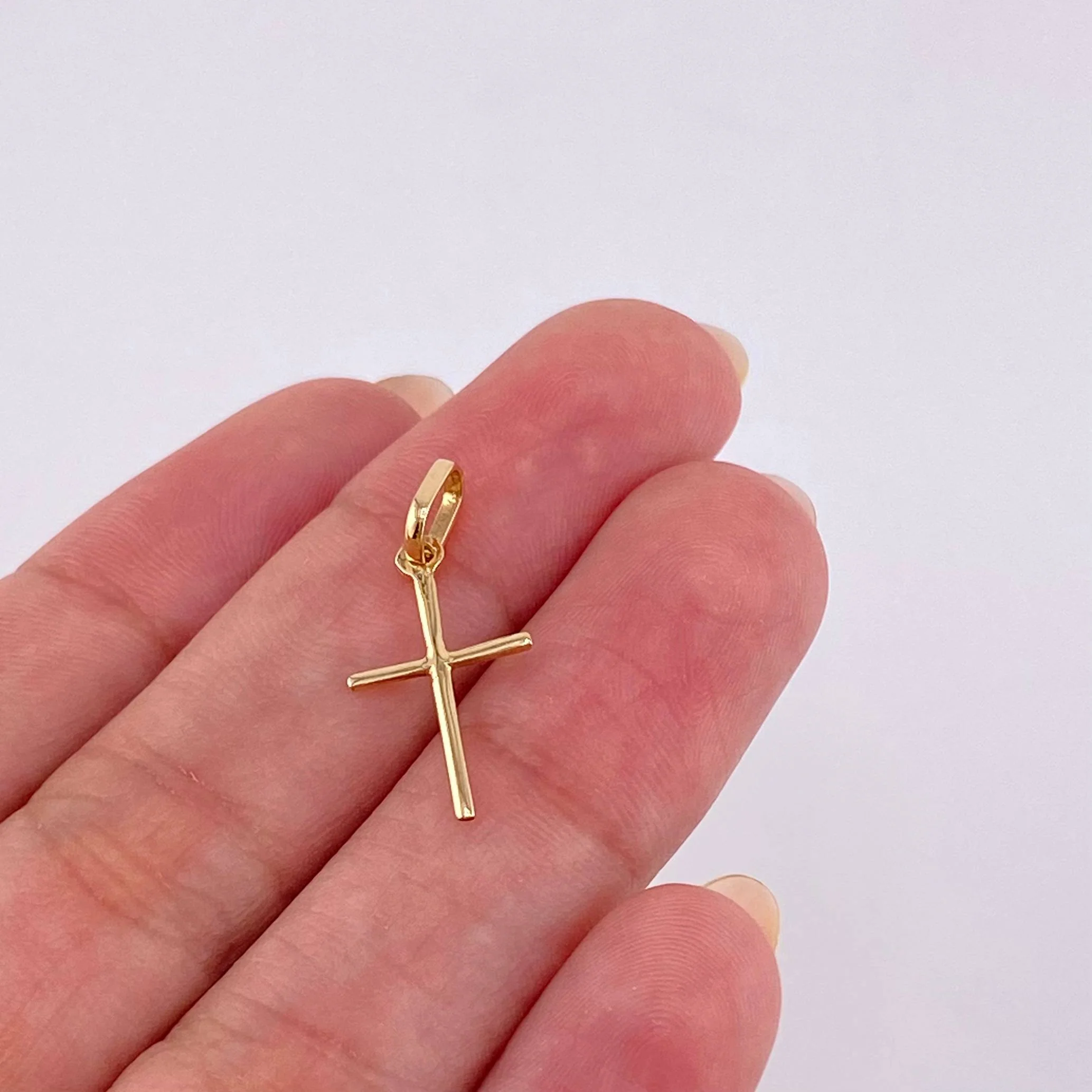 Dije Cruz Lisa 0.45 g / 2.2 cm Oro Amarillo 18K - Image 4
