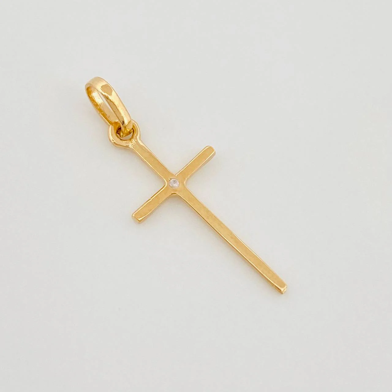Dije Cruz Lisa 0.65 g / 2.8 cm Oro Amarillo 18K - Image 2