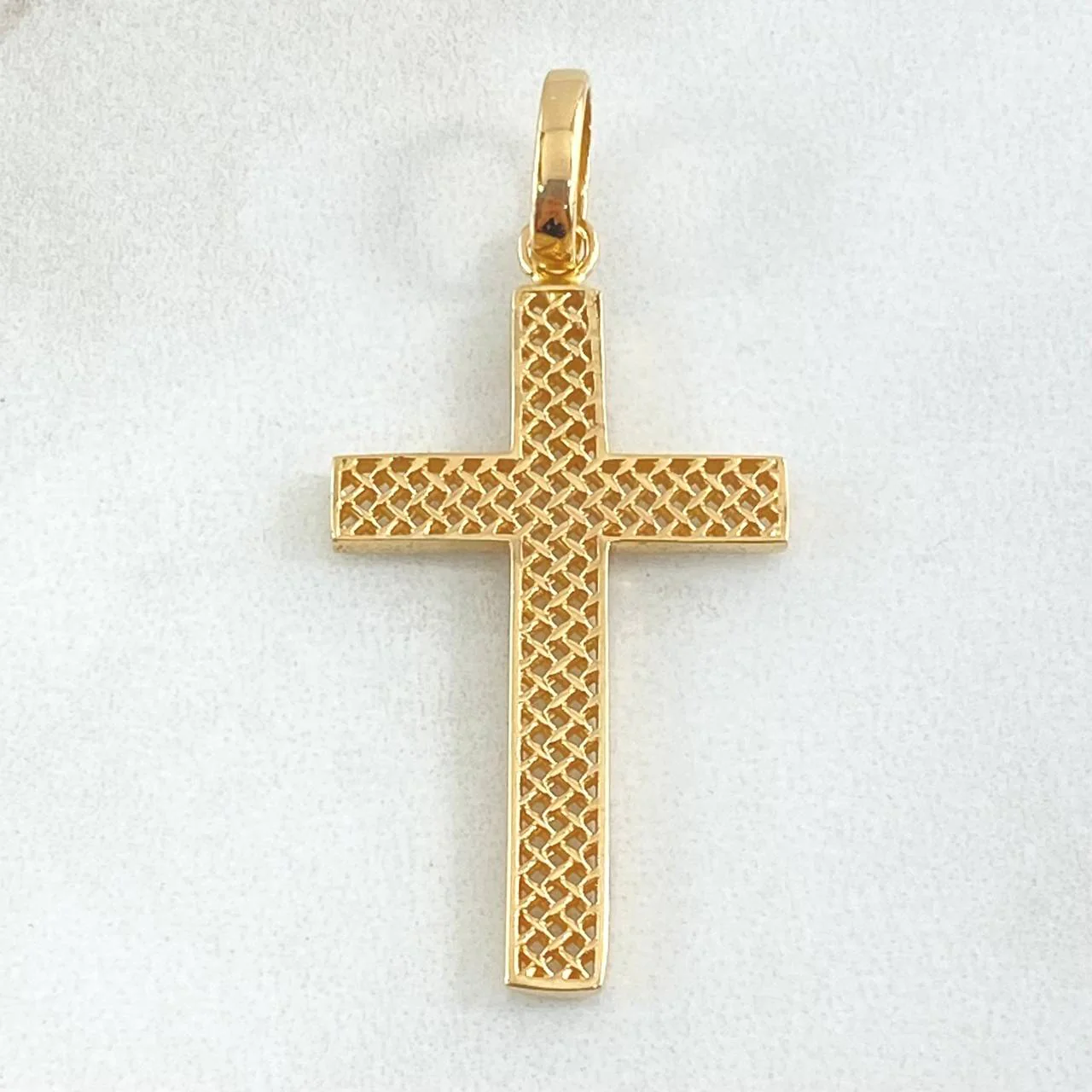 Dije Cruz Malla 2.05 g / 4.1 cm Oro Amarillo 18K