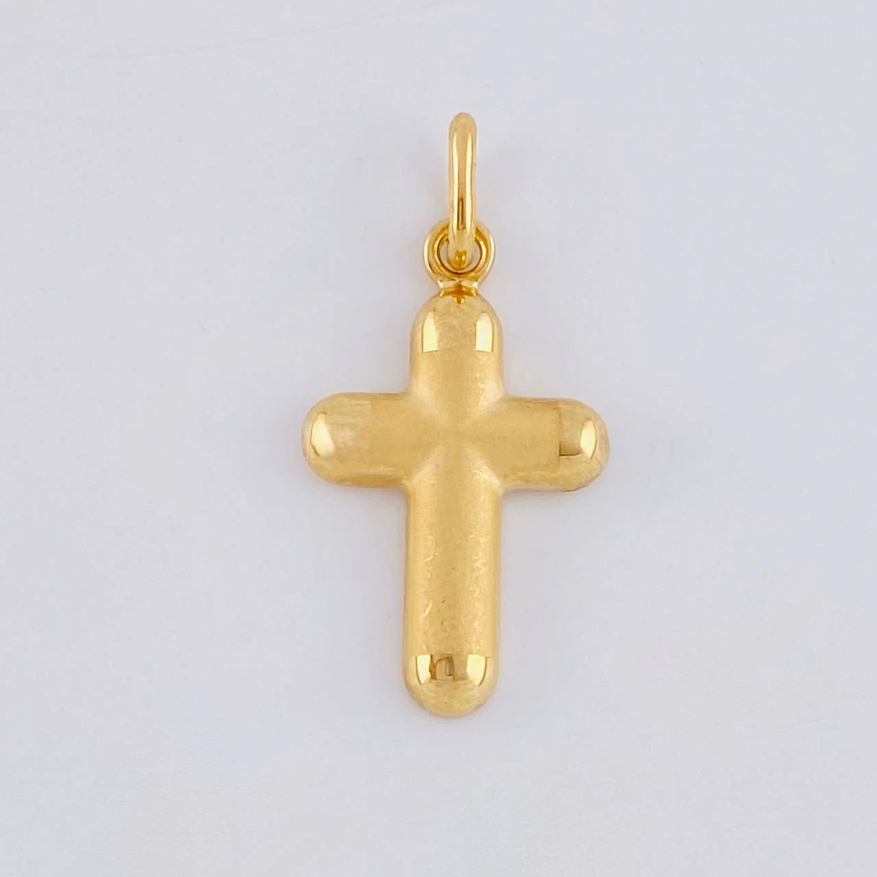 Dije Cruz Mate 1.2 g / 2.5 cm Oro Amarillo 18K