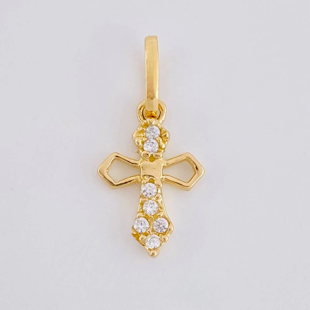 Dije Cruz Puntas Flechas 0.7g / 1.7cm Oro Amarillo 18K