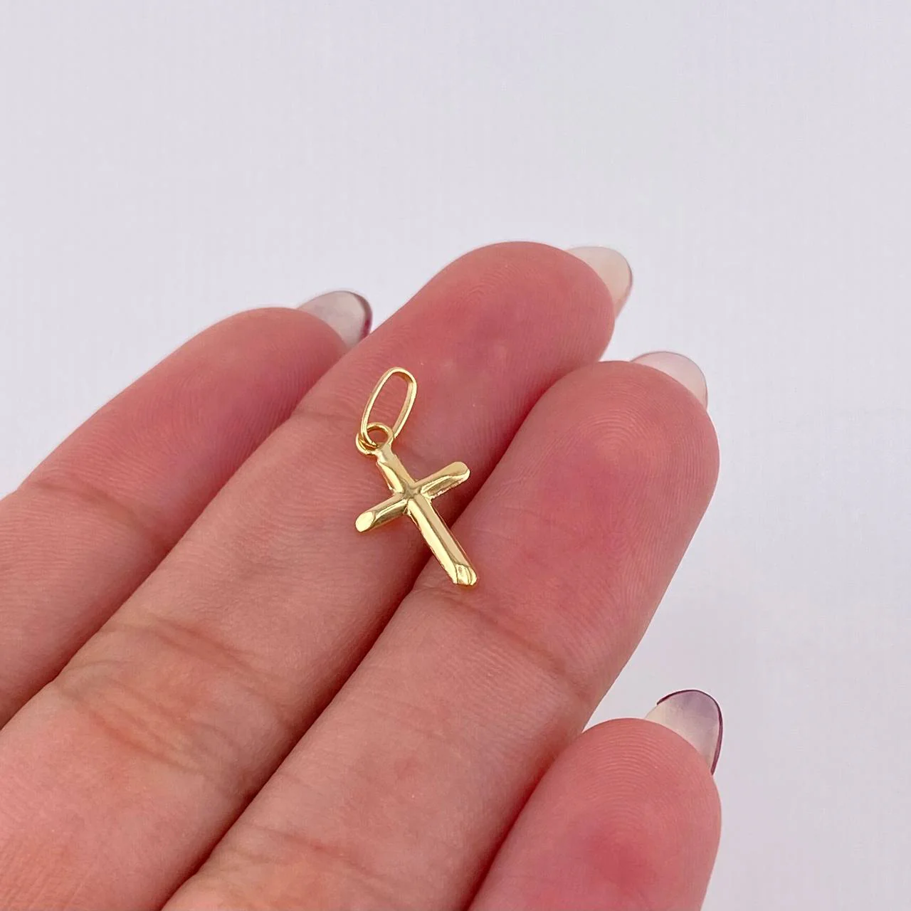 Dije Cruz Puntas Planas 0.35g / 2.1cm Oro Amarillo 18K - Image 3