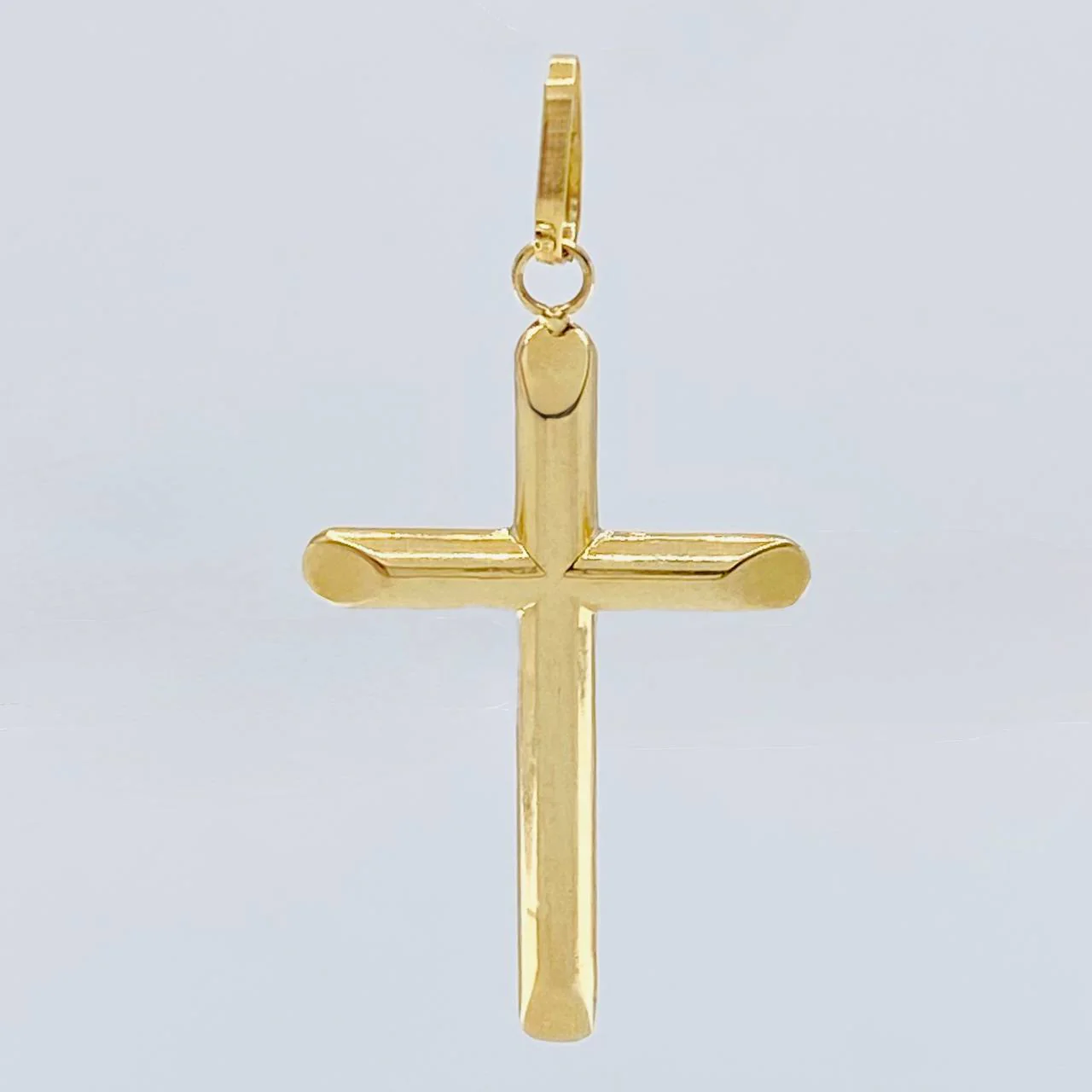 Dije Cruz Puntas Planas 0.45g / 2.7cm Oro Amarillo 18K