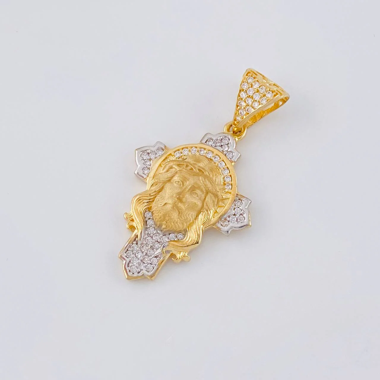 Dije Cruz Rostro Cristo 4.4 g / 3.5 cm Dos Oros Amarillo Blanco 18K - Image 3