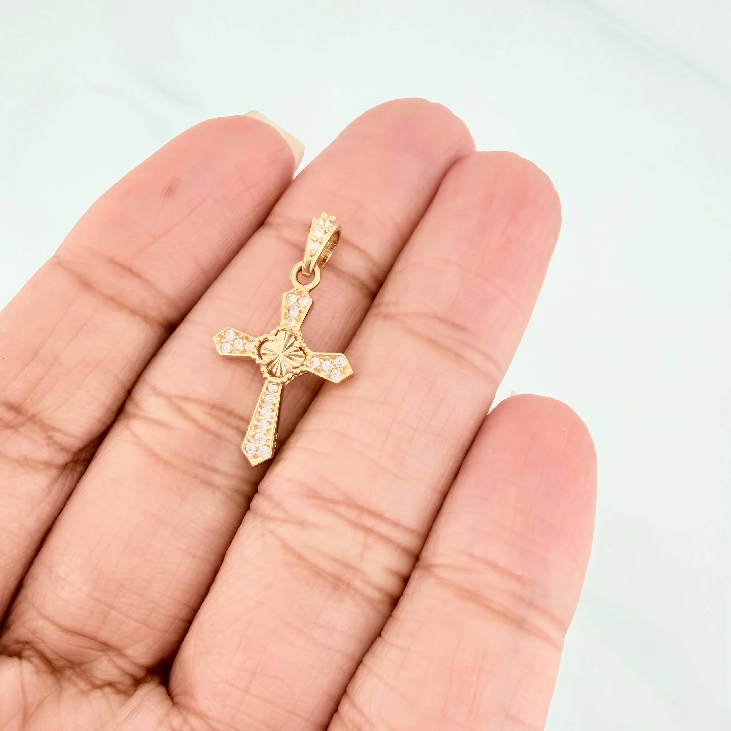 Dije Cruz Trebol 1.2 g / 2.5 cm Oro Amarillo 18K - Image 4