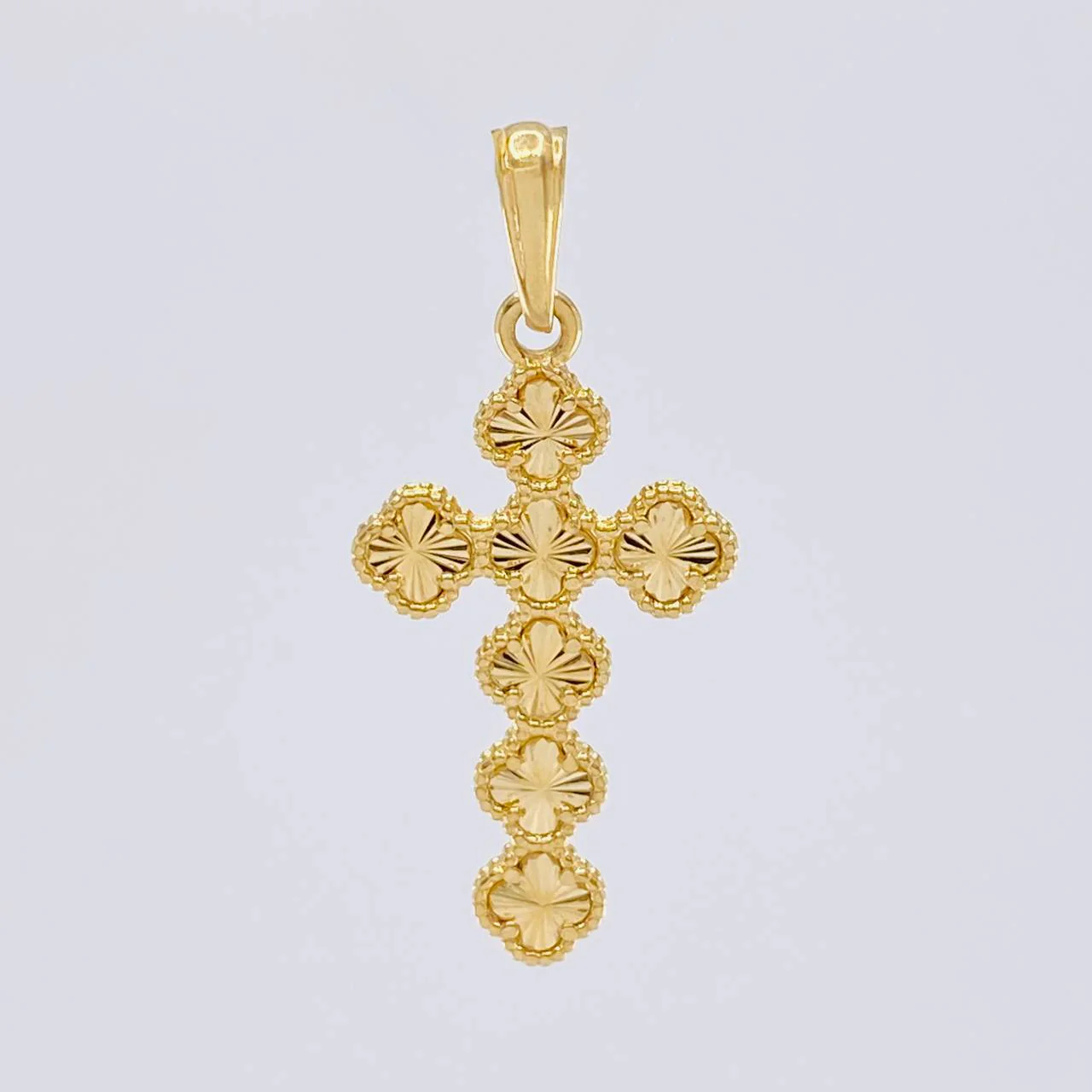 Dije Cruz Trebol 2.6 g / 3.5 cm Oro Amarillo 18K - Image 2