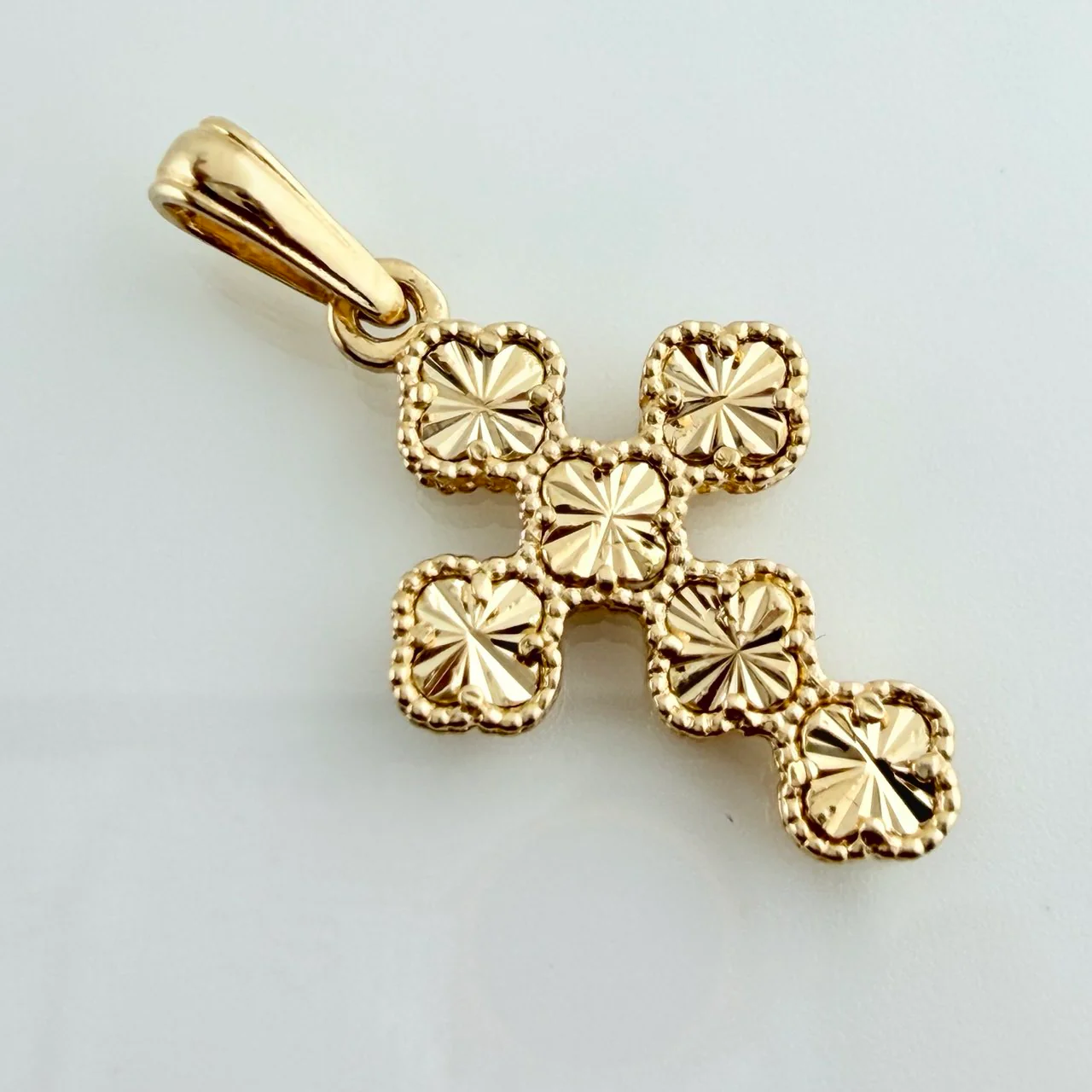 Dije Cruz Trebol 4.45gr / 4.1cm / Oro Amarillo Nac.Esp 18K $ - Image 3