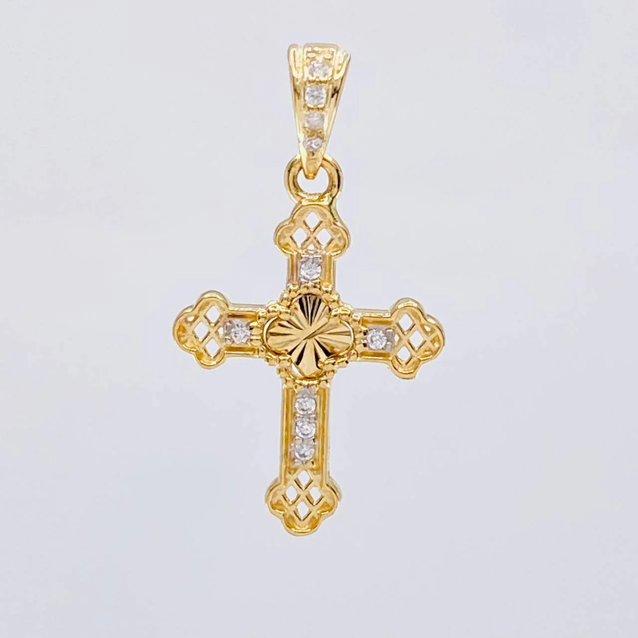 Dije Cruz Trebol Diamantado Florencial 1.2 g / 1.3 cm Oro Amarillo 18K - Image 2