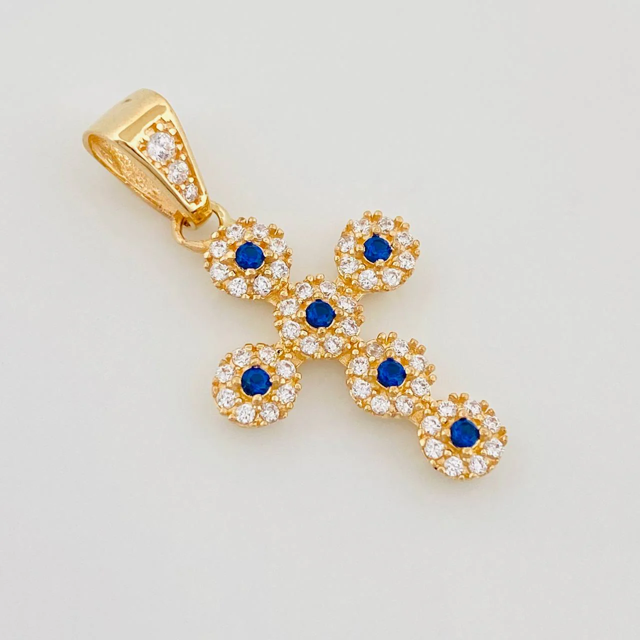 Dije Cruz Tupida 2.65 g / 3 cm Oro Amarillo 18K - Image 3