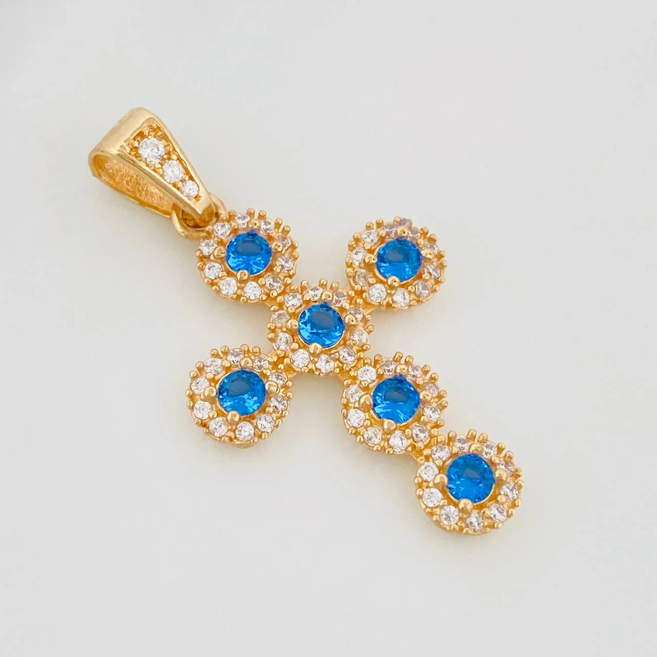 Dije Cruz Tupida 2.7 g / 3.3 cm Oro Amarillo 18K - Image 3