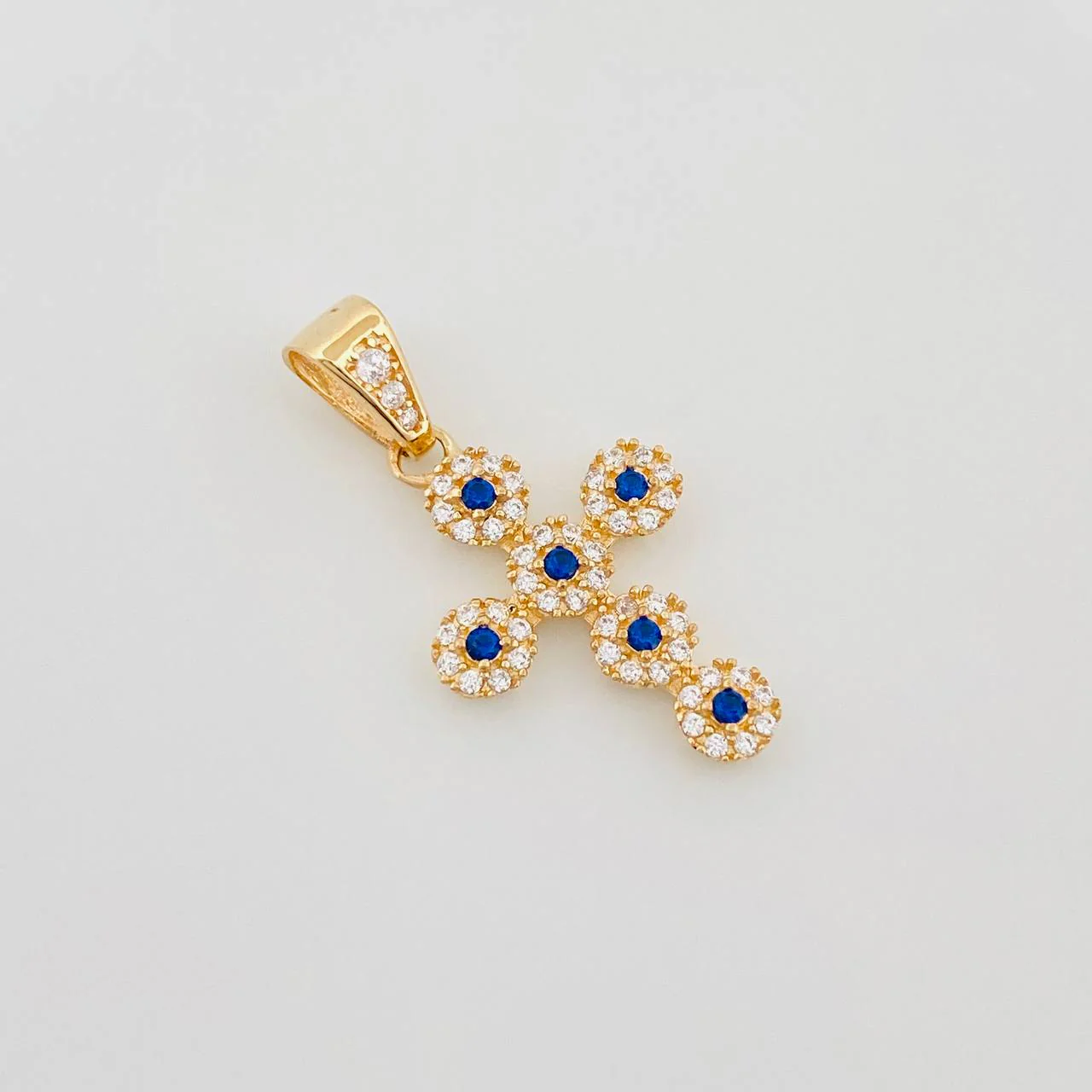 Dije Cruz Tupida 2.7 g / 3 cm Oro Amarillo 18K - Image 3