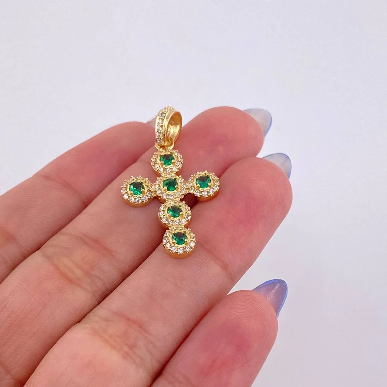 Dije Cruz Tupida 2.7gr / 3cm / Oro Amarillo 18K * - Image 4