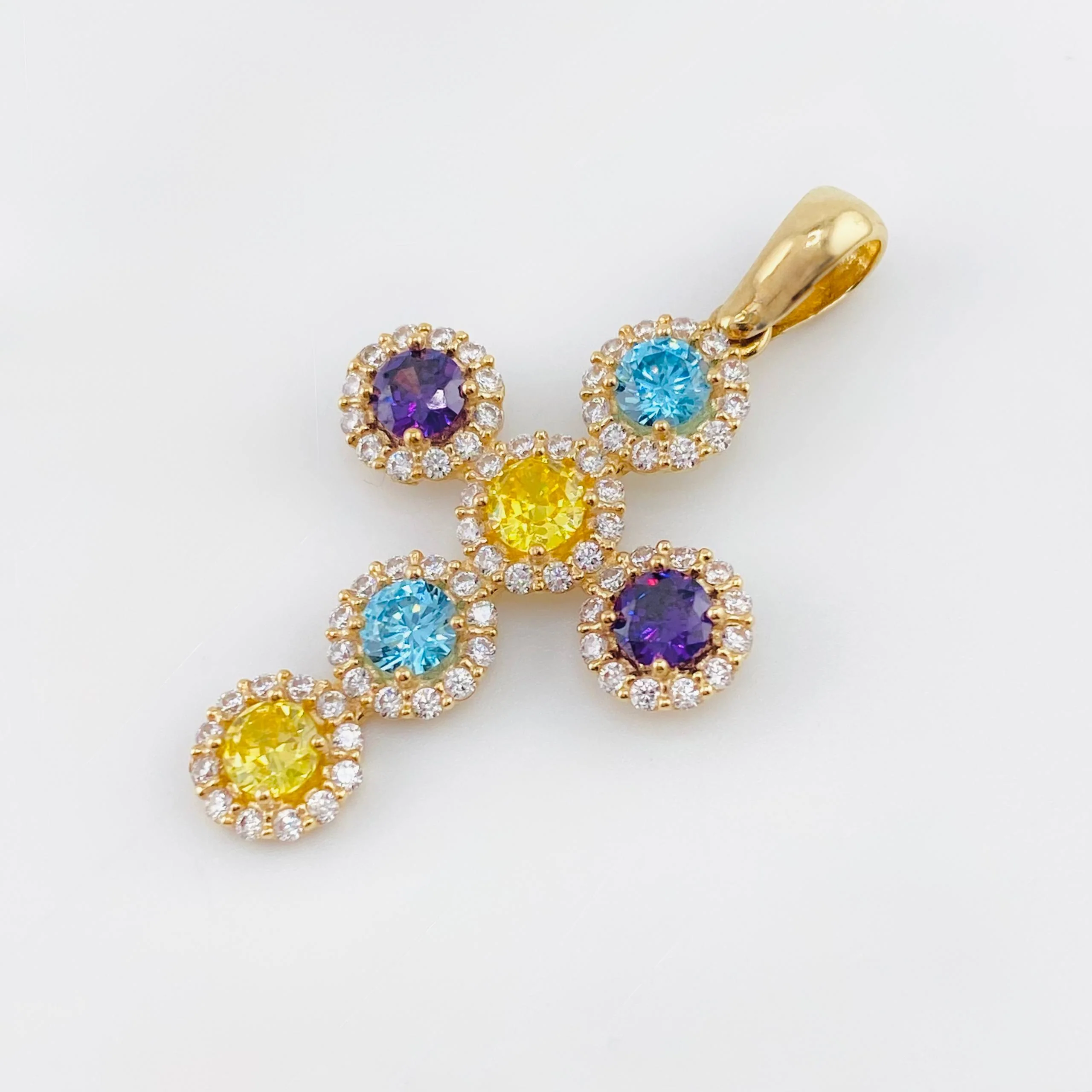 Dije Cruz Tupido 3.85gr / 3.7cm / Oro Amarillo 18K - Image 3