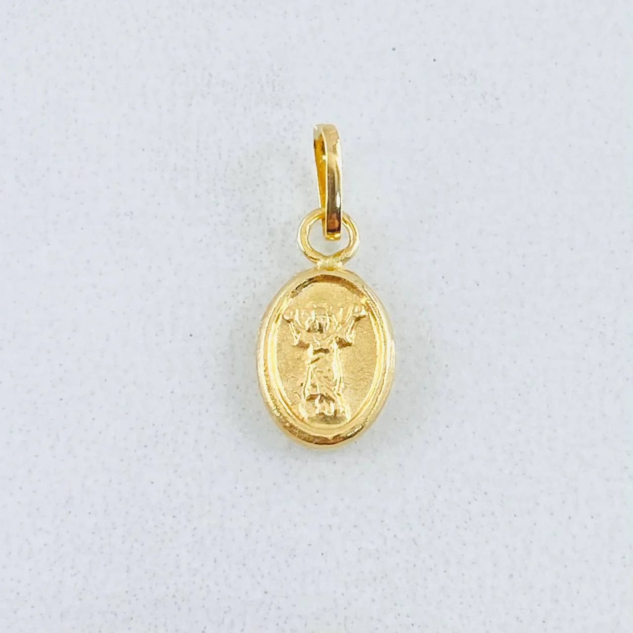 Dije Divino Niño 0.25gr / 1.5cm / Oro Amarillo 18K - Image 2