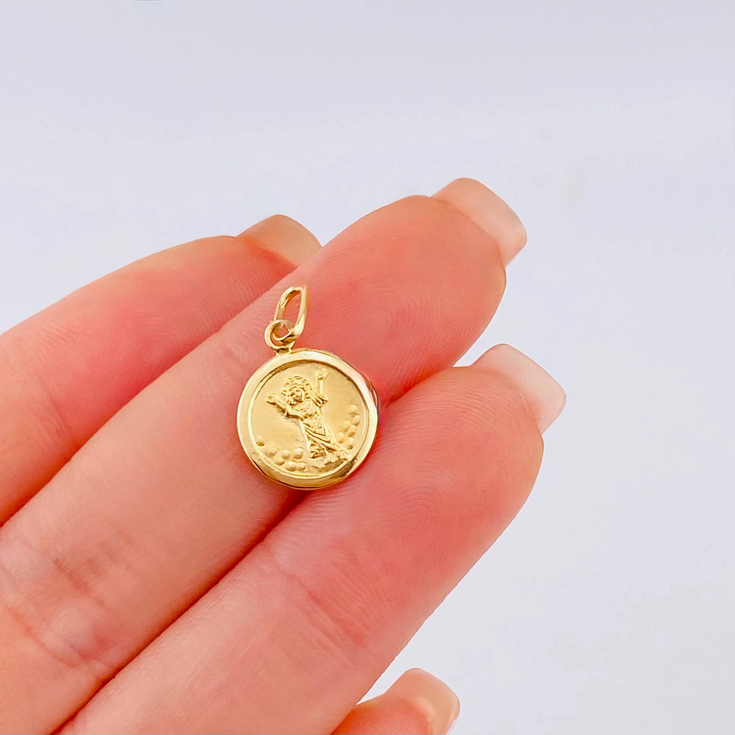 Dije Divino Niño 0.45gr / 1.9cm / Oro Amarillo 18K © - Image 4
