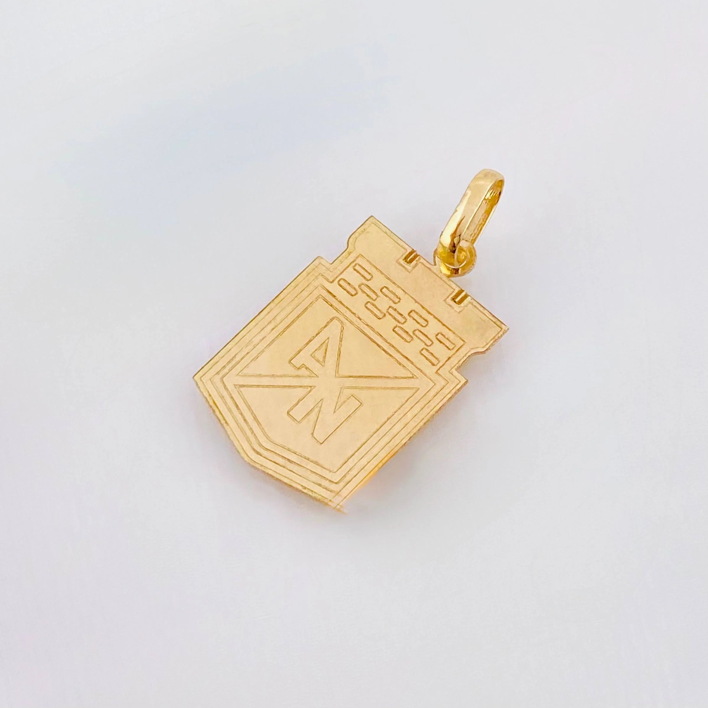 Dije Escudo Atletico Nacional 1.3gr / 2.8cm / Oro Amarillo 18K - Image 3