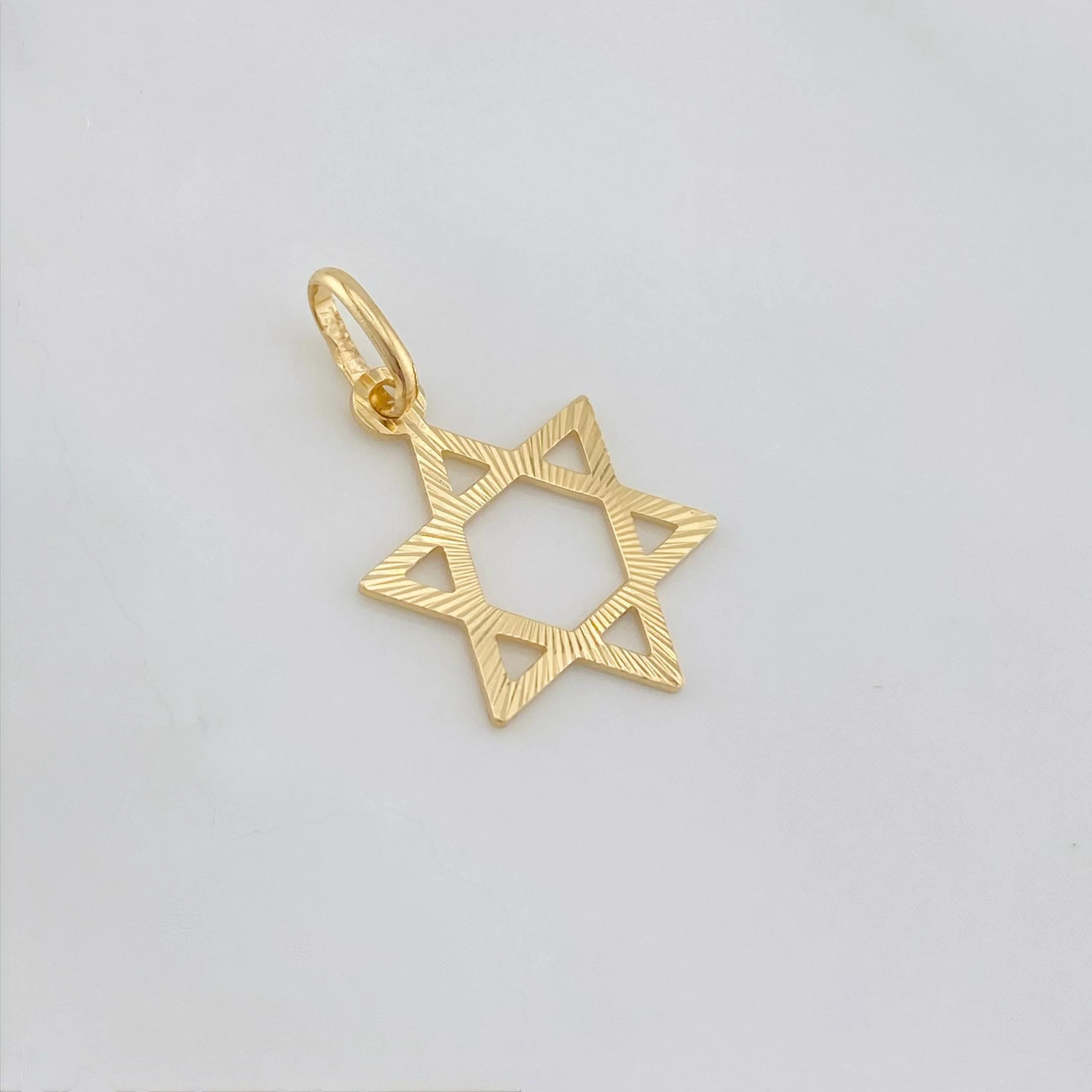 Dije Estrella David 0.7g / 2.5cm Oro Amarillo 18K - Image 3