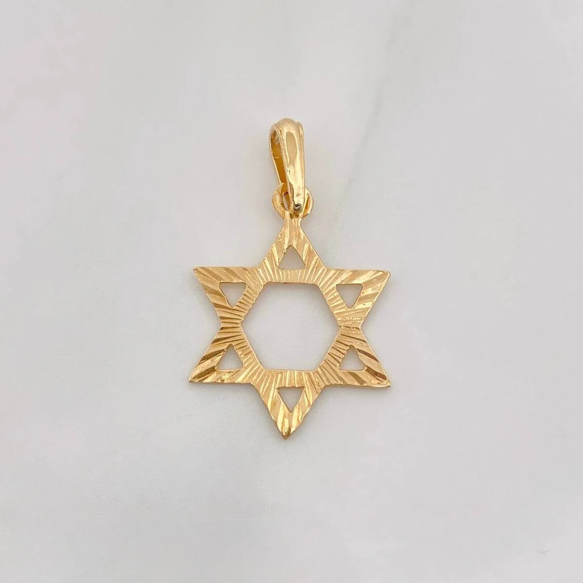 Dije Estrella David 0.8g / 2.05cm Oro Amarillo 18K