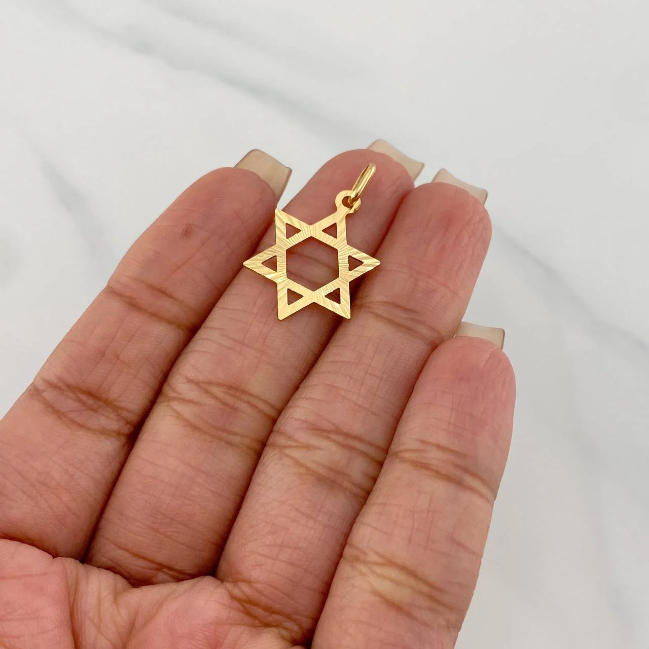 Dije Estrella de david 1.1g / 2.7cm Oro Amarillo 18K - Image 4