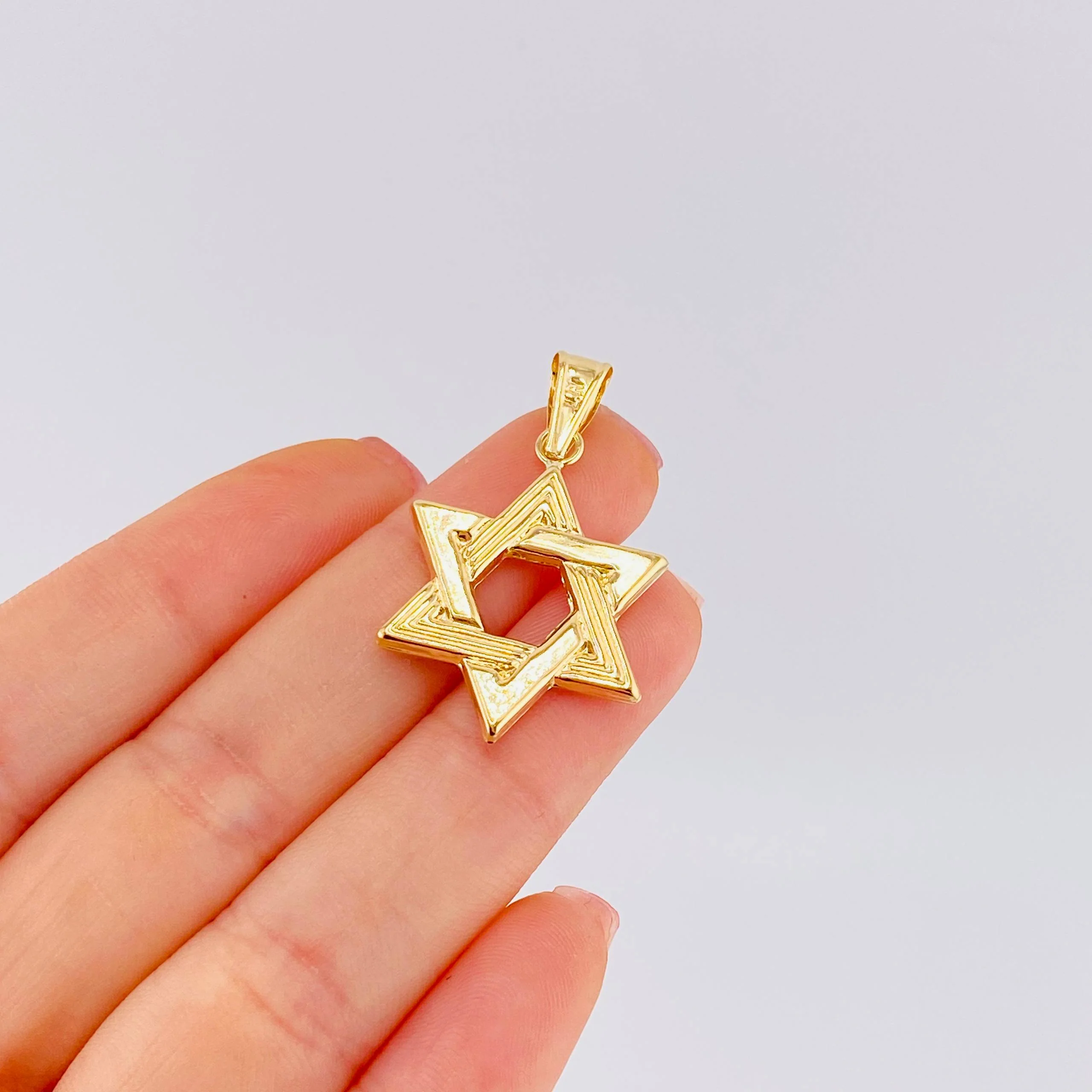 Dije Estrella De David 2.25 g / 3.7 cm Oro Amarillo 18K - Image 4
