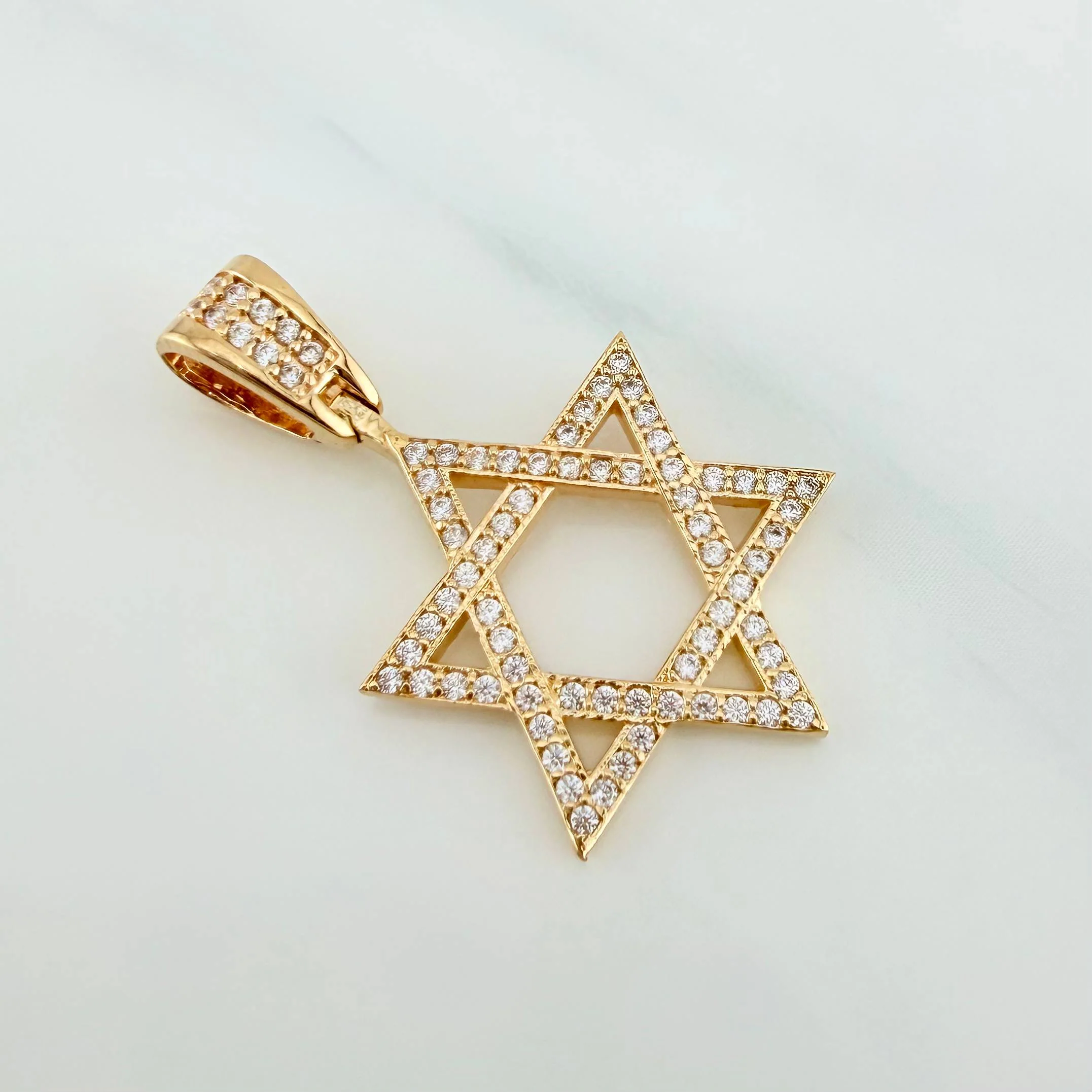 Dije Estrella De David 2.45 g / 3 cm Oro Amarillo 18K - Image 2