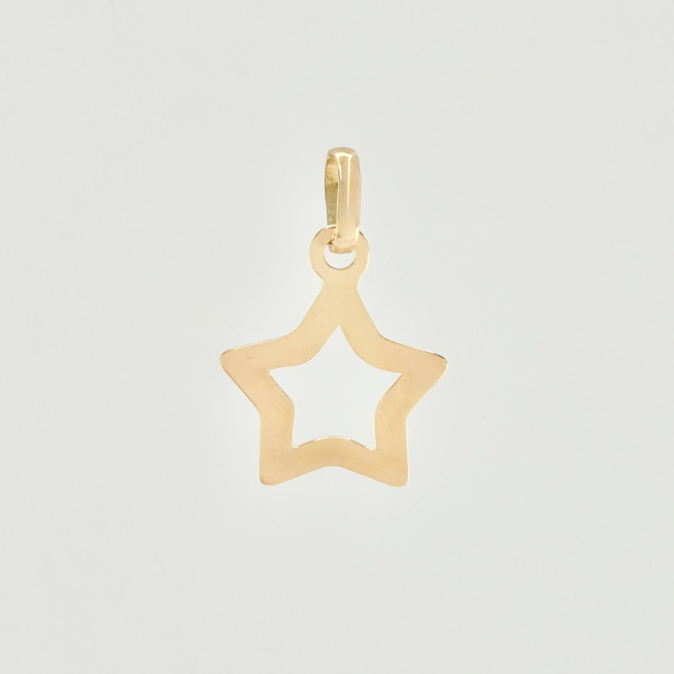 Dije Estrella Silueta 0.45gr / 2cm / Oro Amarillo 18K - Image 2