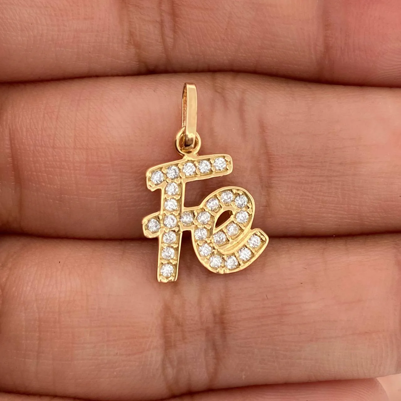 Dije Fe 1.4gr / 2cm / Oro Amarillo 18K % - Image 6