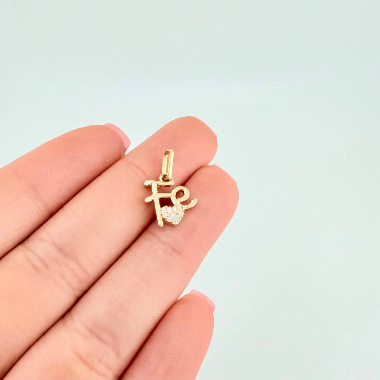 Dije Fe Corazon Tupido 1.2 g / 1.7 cm Oro Amarillo 18K - Image 5