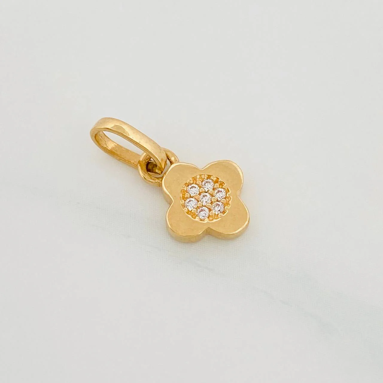 Dije Flor 0.7 g / 1.05 cm Oro Amarillo 18K - Image 2