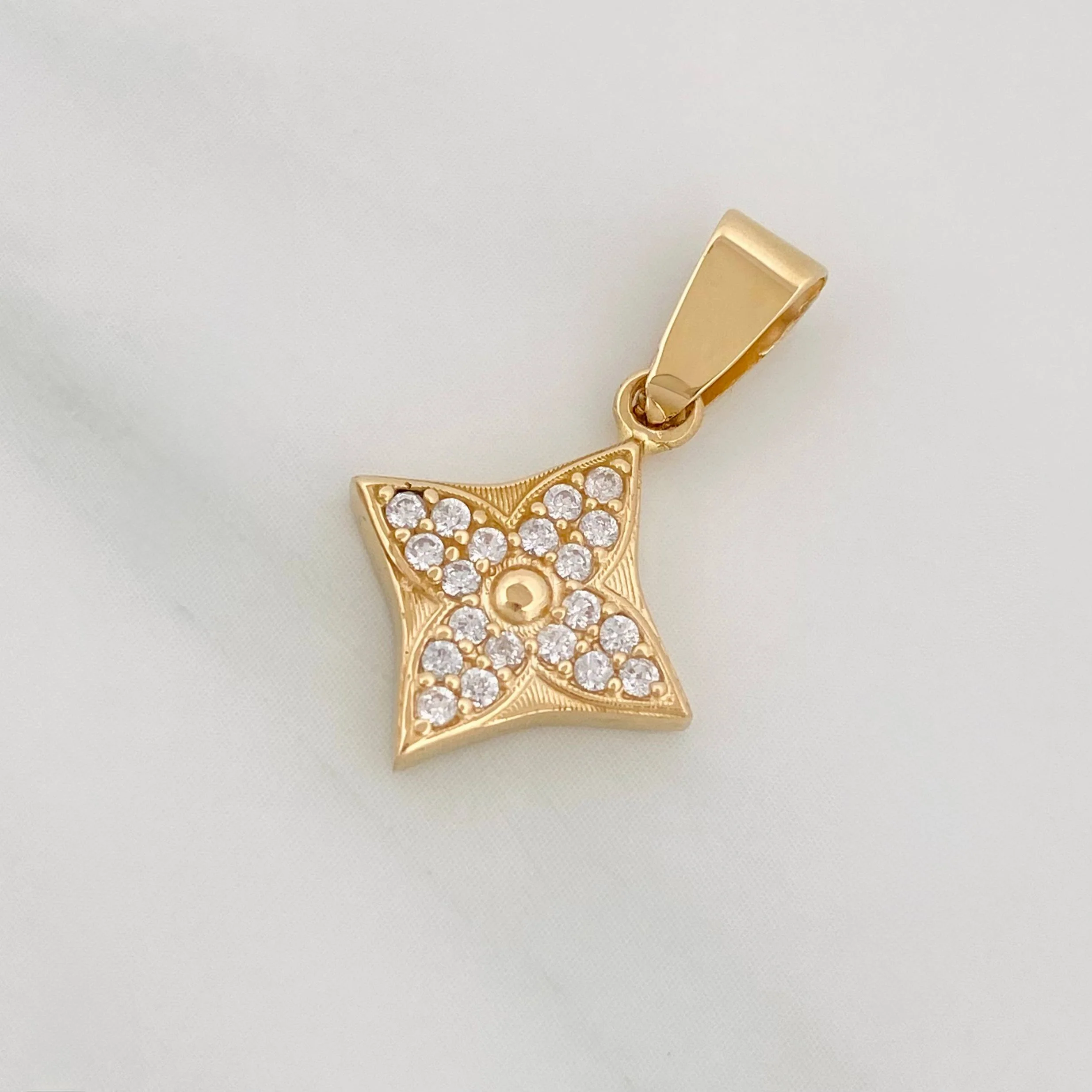 Dije Flor 1.85 g / 2.2 cm Oro Amarillo 18K - Image 2