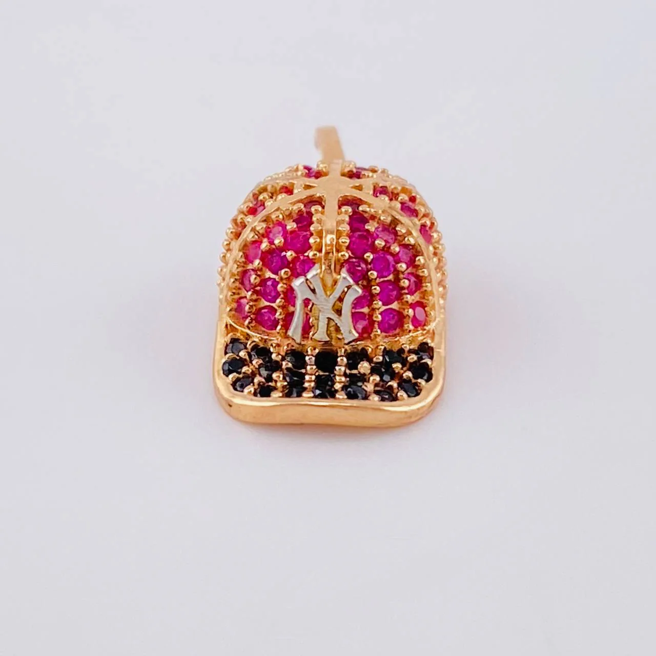 Dije Gorra NY 1.95 g / 2.1 cm Oro Rosa 18K - Image 3