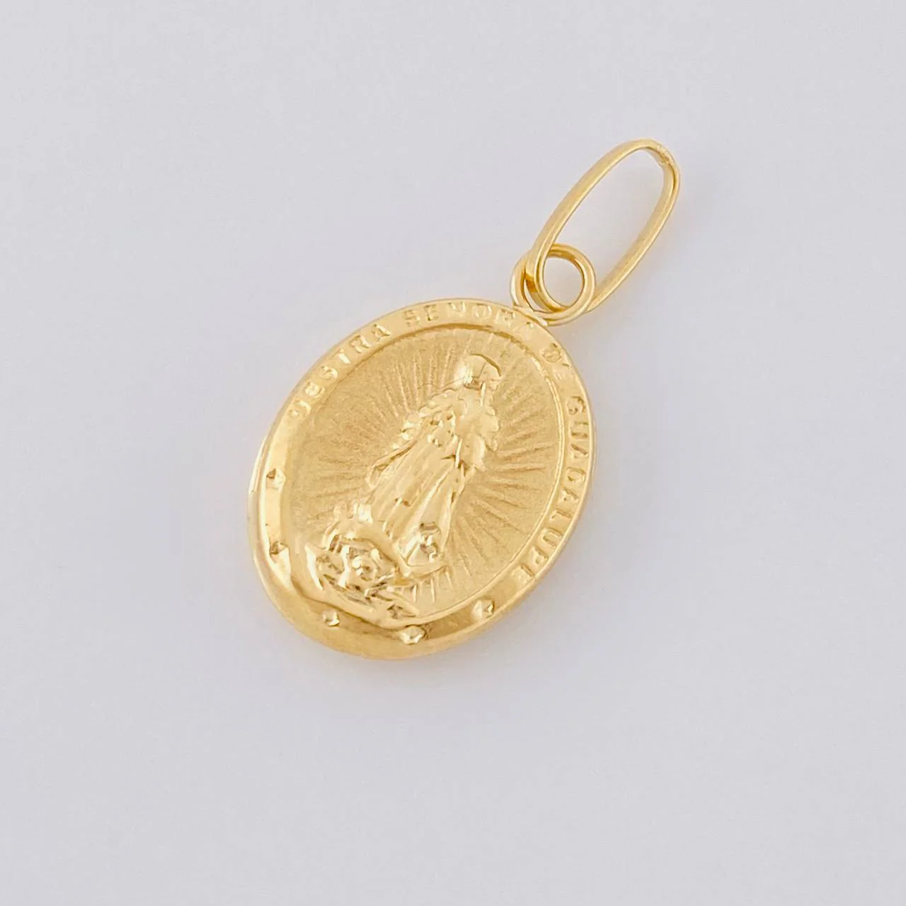 Dije Guadalupe 0.65 g / 2 cm Oro Amarillo 18K - Image 3