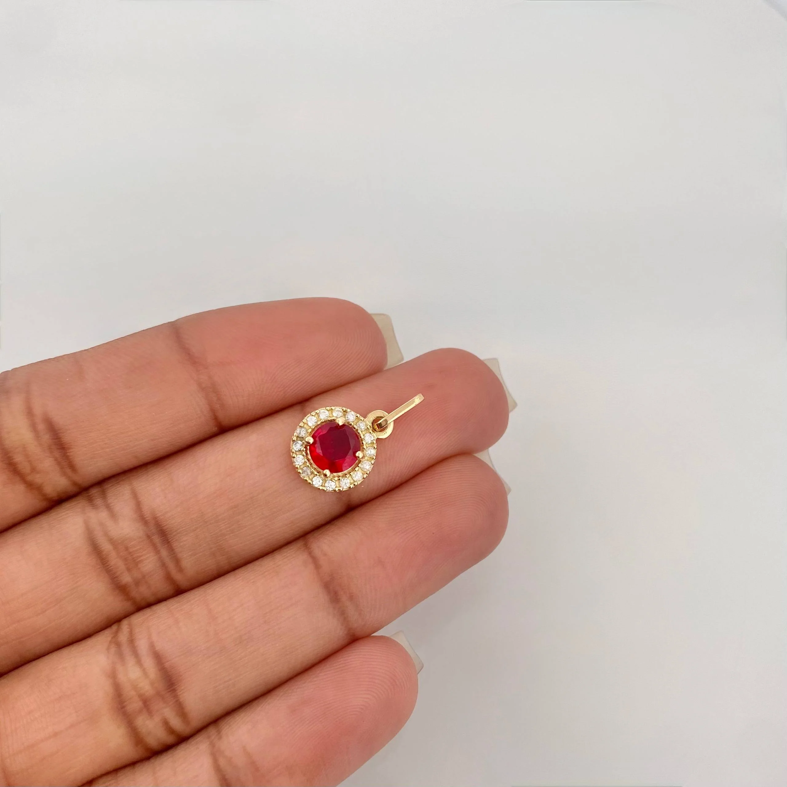 Dije Halo Redondo 1.5 g / 1.6 cm Oro Amarillo 18K - Image 4
