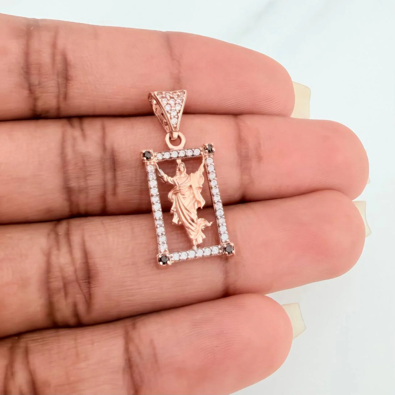 Dije Jesus Resucitado 2.25gr / 2.5cm / Dos Oros Blanco Rosa 18K % - Image 5