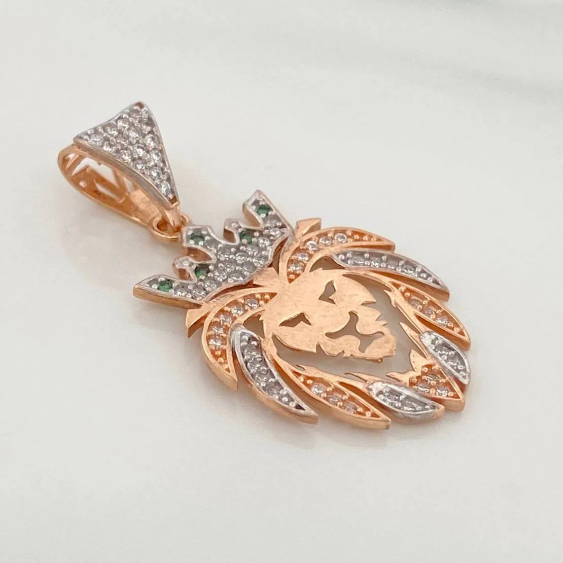 Dije León 3.1g / 3.5cm Dos Oros Blanco Rosa 18K - Image 3
