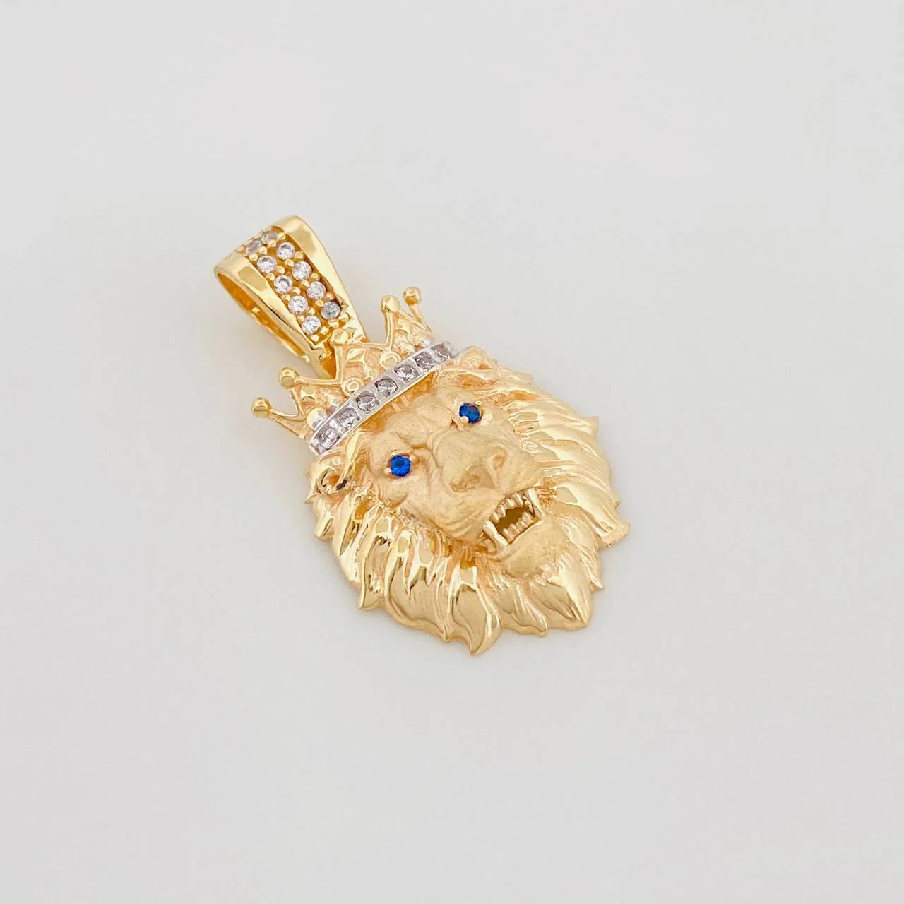 Dije León 3.2 g / 2.6 cm Dos Oros Amarillo Blanco 18K - Image 2