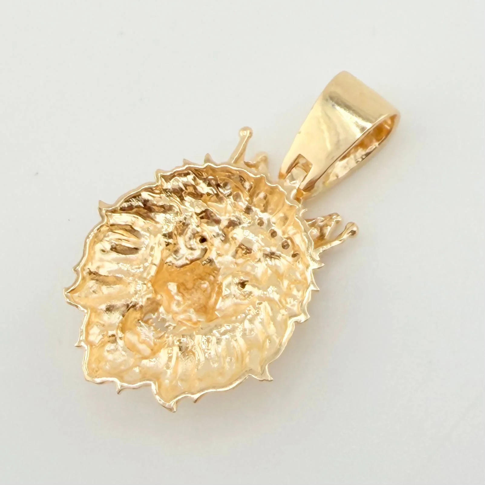 Dije Leon 3.3 g / 2.5 cm Dos Oros Amarillo Blanco 18K - Image 3