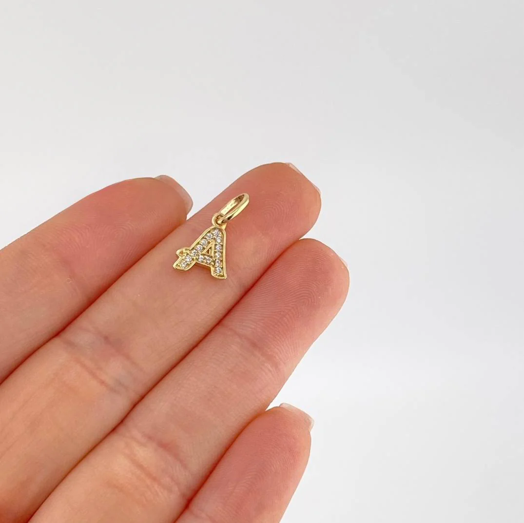 Dije Letra A Cursiva 0.7 g / 2.5 cm Oro Amarillo 18K - Image 2