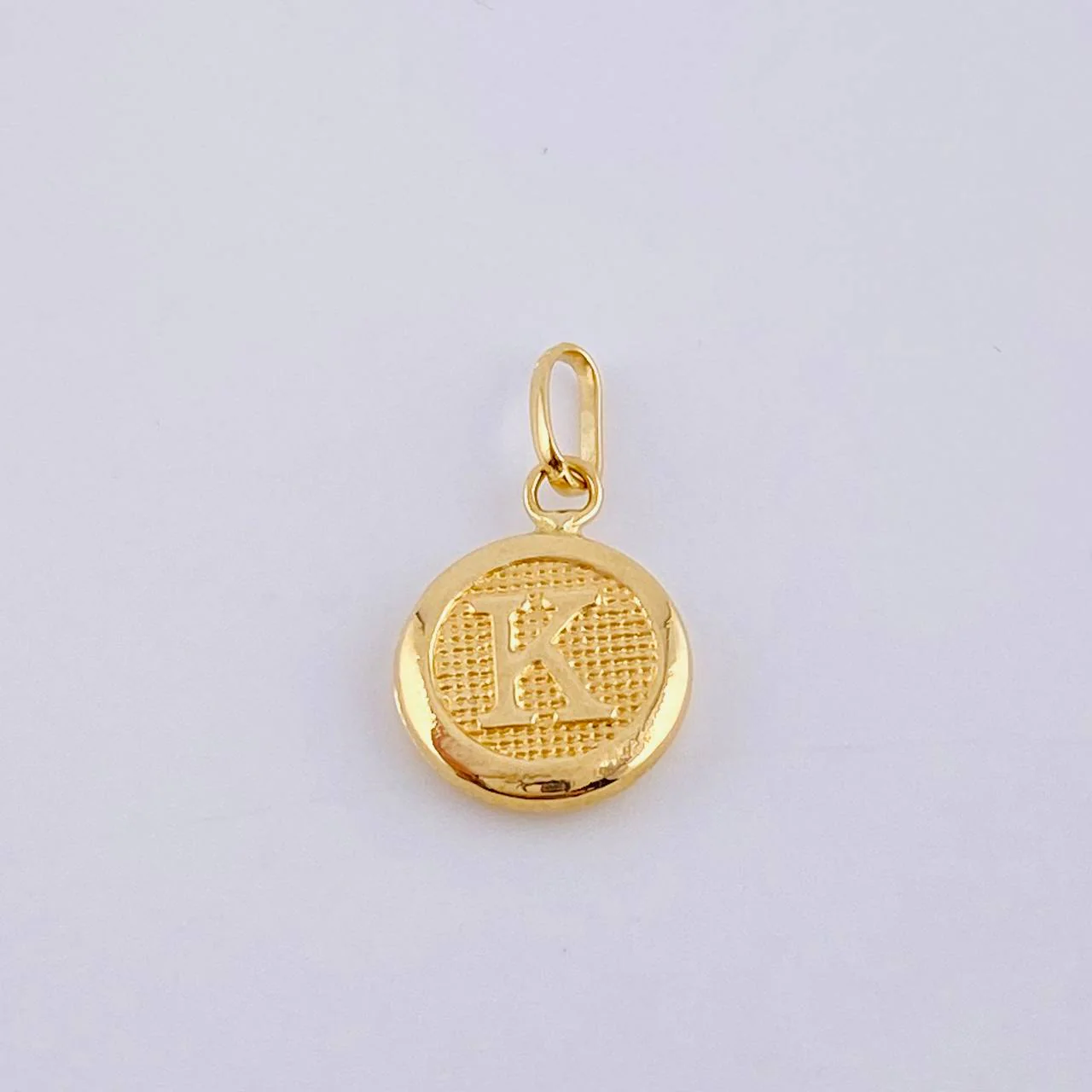 Dije Letra K 0.4 g / 1.6 cm 18K